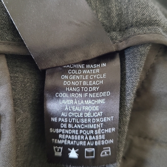 HILARY RADLEY Gray Straight Leg Dress Pants Size 6 NWT - Picture 9 of 9